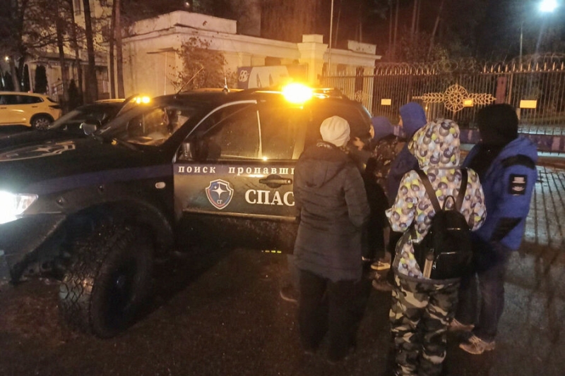 Хотели «воспитать» мать. Два школьника сбежали из дома из-за двоек и потерянного телефона