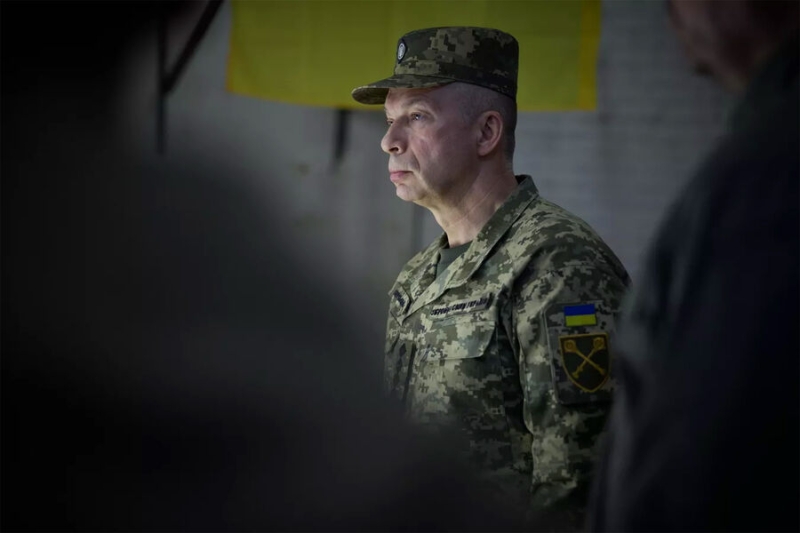 «Человек при смерти»: главком ВСУ Сырский потратил 2,5 млн рублей на лечение отца в Москве